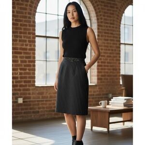 Ann Taylor Pinstripe Pencil Skirt Womens Size 2 Classic Office Workwear Minimal